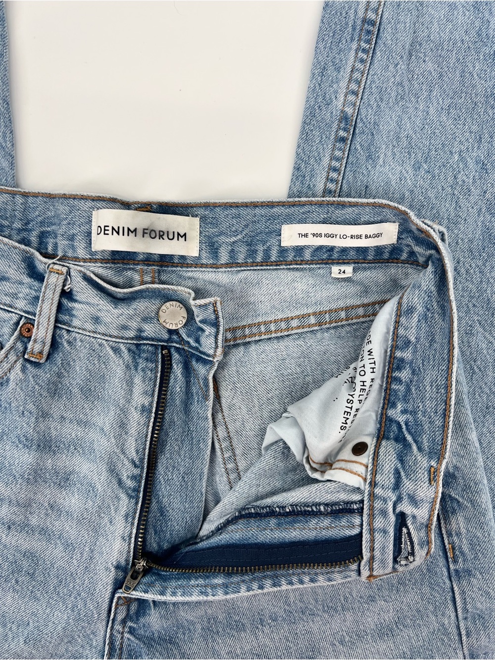 Aritzia Denim Forum The 90s Iggy Lo-Rise Baggy Jeans | 24 - Picture 6 of 9